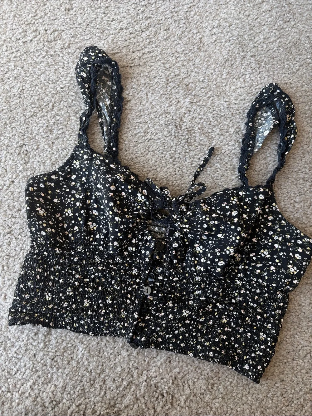 Forever 21 Black Floral Lace-Trim Smocked Crop Top - Picture 1 of 5